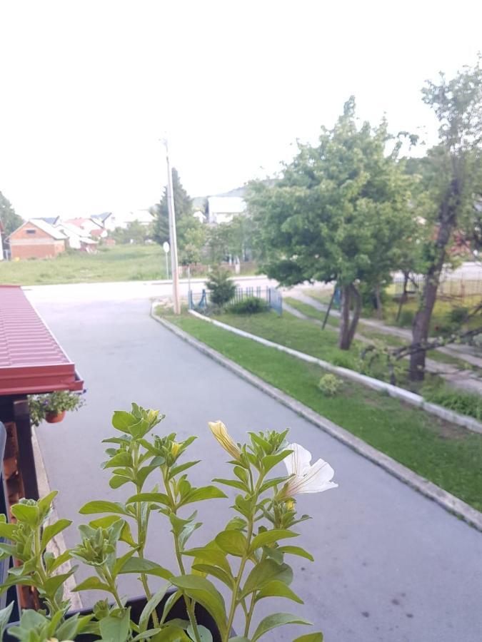 Apartmani Brigita Korenica Eksteriør bilde