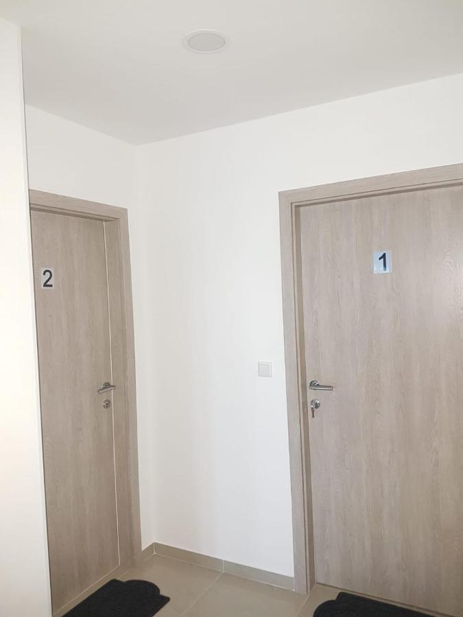 Apartmani Brigita Korenica Eksteriør bilde