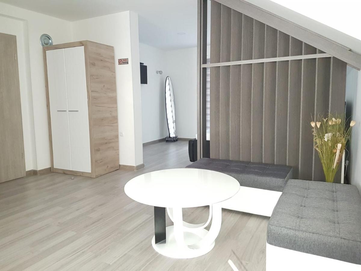 Apartmani Brigita Korenica Eksteriør bilde