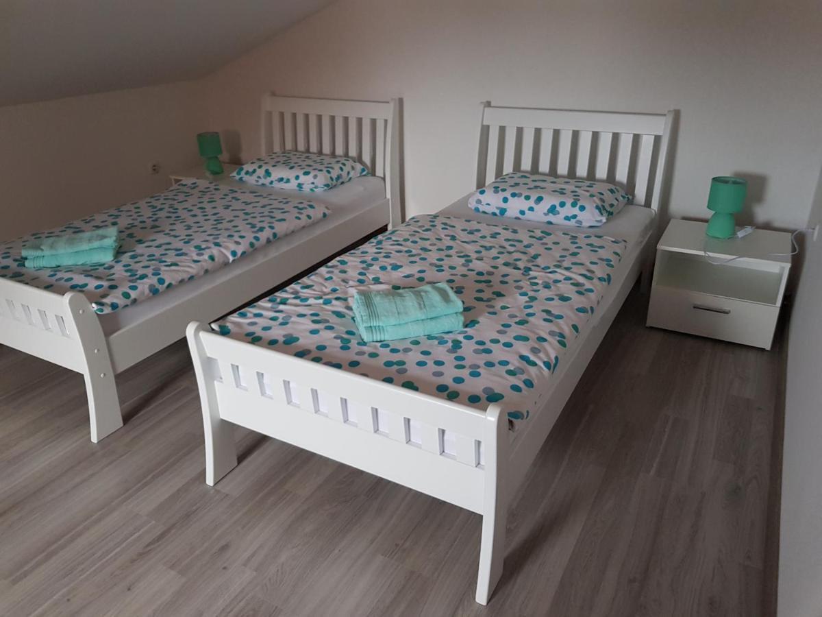 Apartmani Brigita Korenica Eksteriør bilde